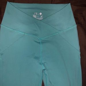 For The Peach - Size M Color: Teal